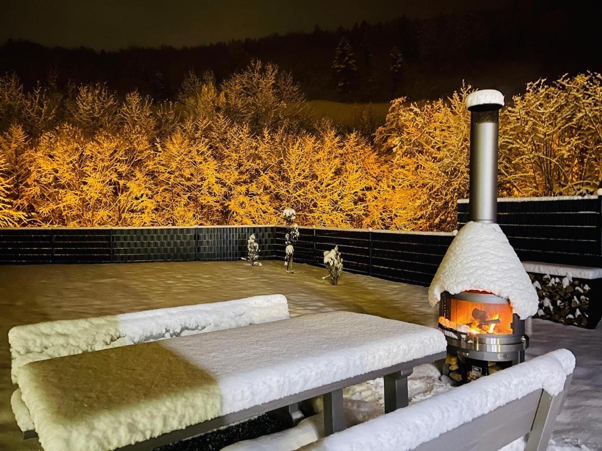 Voralpen Lodge - Ferienhaus Mit Gym & Wellnessbereich Traisen Buitenkant foto